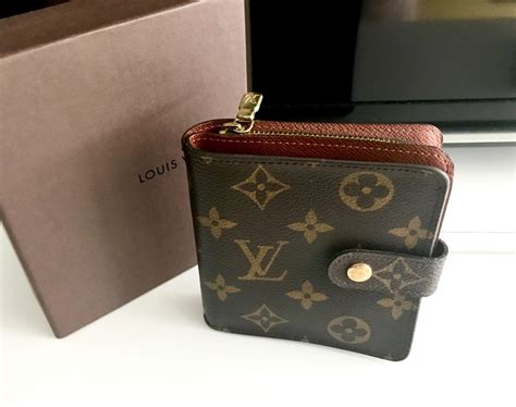 small wallet Louis Vuitton